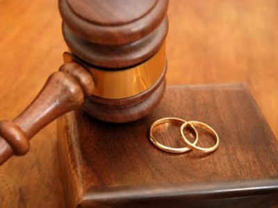 ماجرای طلاق بخاطر حمام نرفتن شوهر