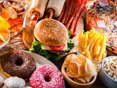 مضرات غذای چرب برای کودکان