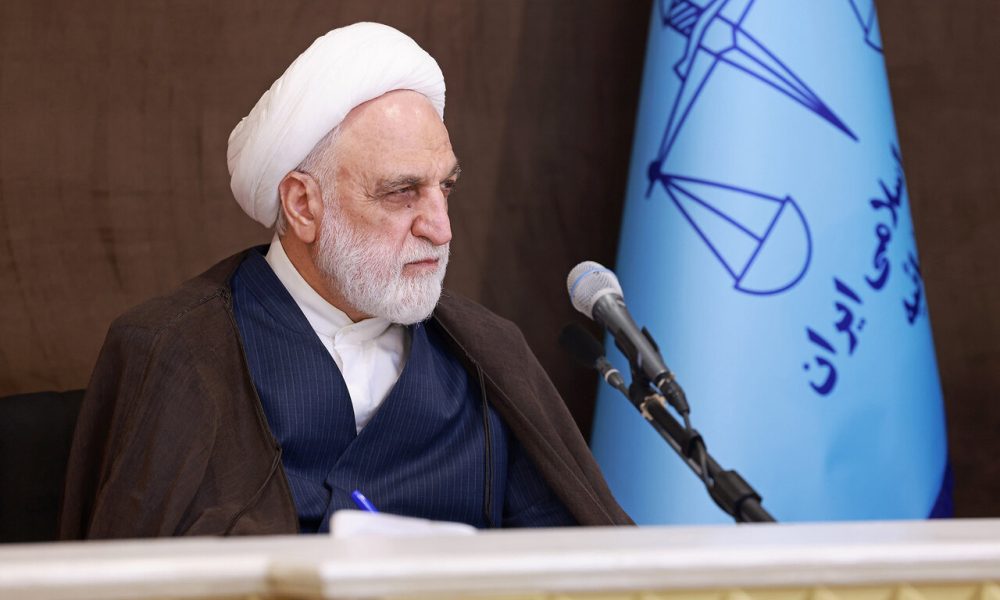 ایجاد همبستگی مسئولان در ادامه مبارزه و خونخواهی دشمن