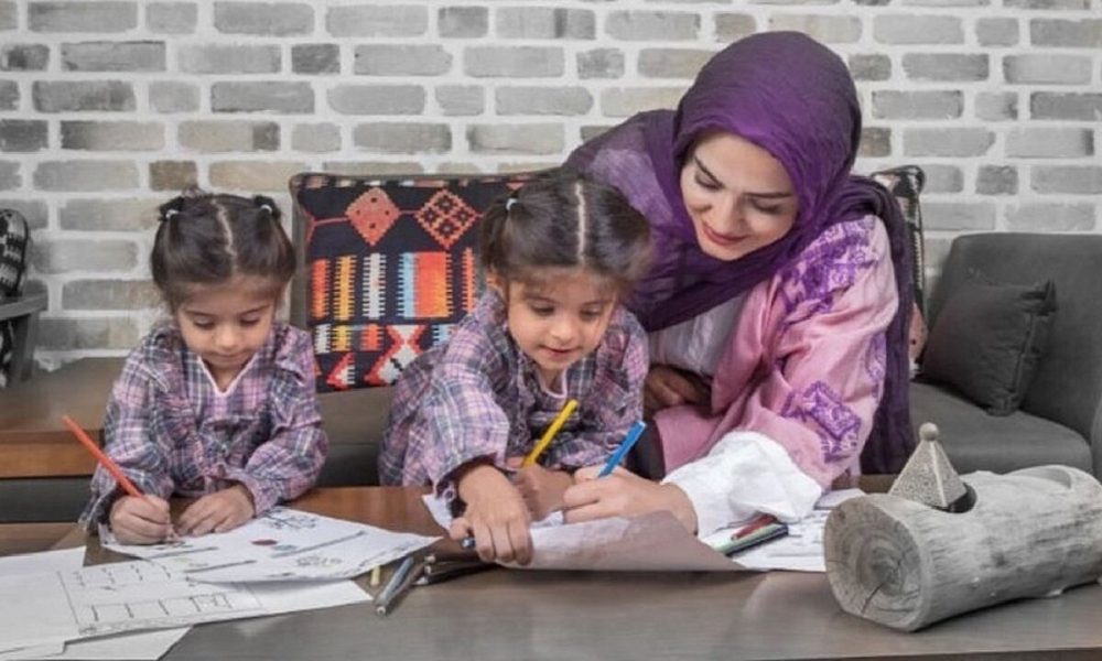 نادیدهگرفتن زنان خانهدار در سیاستگذاری؛ دلایل و پیامدها